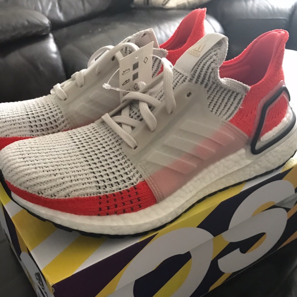 Addidas boost brand new!! Size 7 1/2
